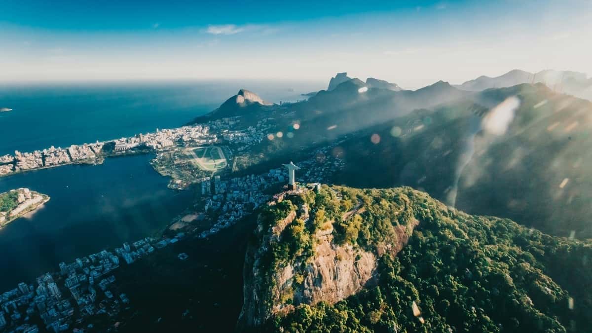 How Myanmar WhatsApp bloggers can collaborate with Germany advertisers in 2025