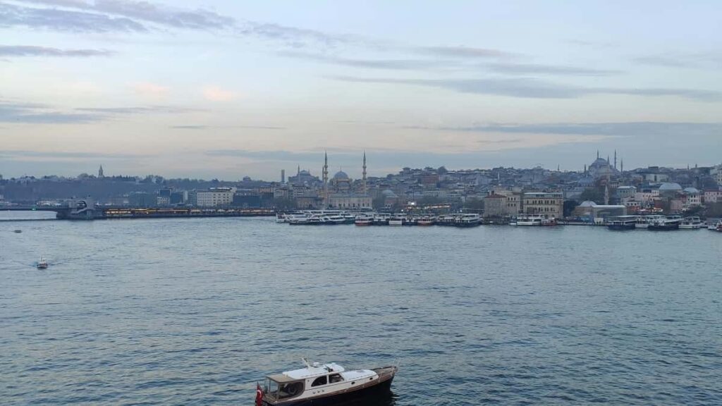 2025 Turkey Snapchat ကြော်ငြာစျေးနှုန်းများနှင့် Myanmar စျေးကွက်အတွက် လမ်းညွှန်