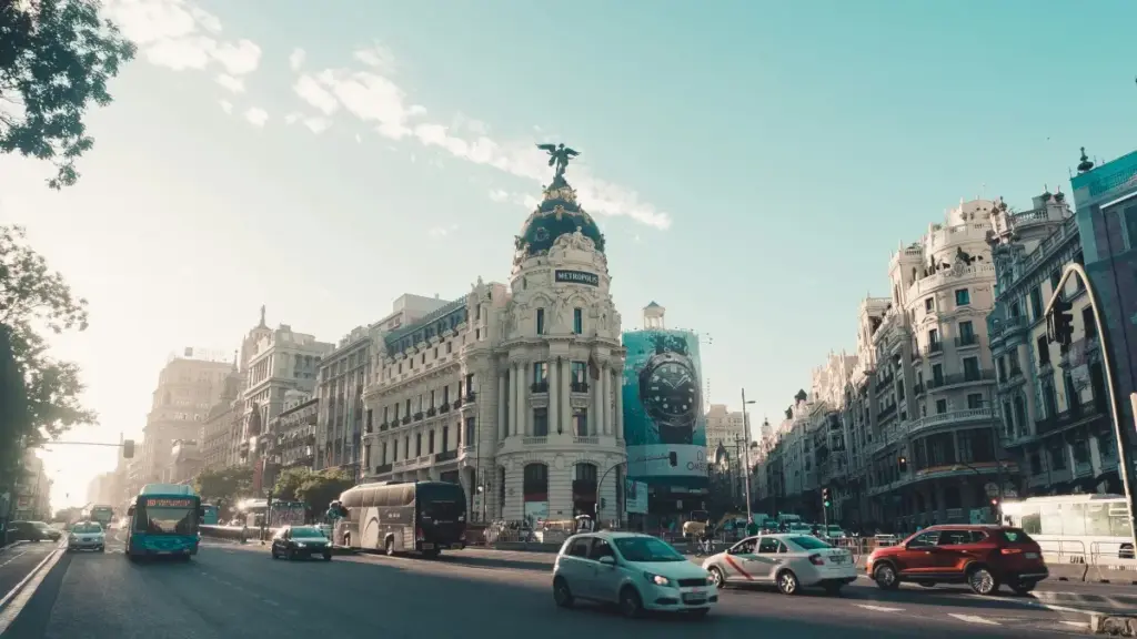 မြန်မာစျေးကွက်အတွက် Bangladesh TikTok creators တွေရှာဖွေရန် လက်တွေ့နည်းလမ်း၊ outreach မျိုးစုံ၊ risk-management နဲ့ campaign co-creation ကောက်ချက်တိုများကို မြန်မာလိုလမ်းညွှန်။