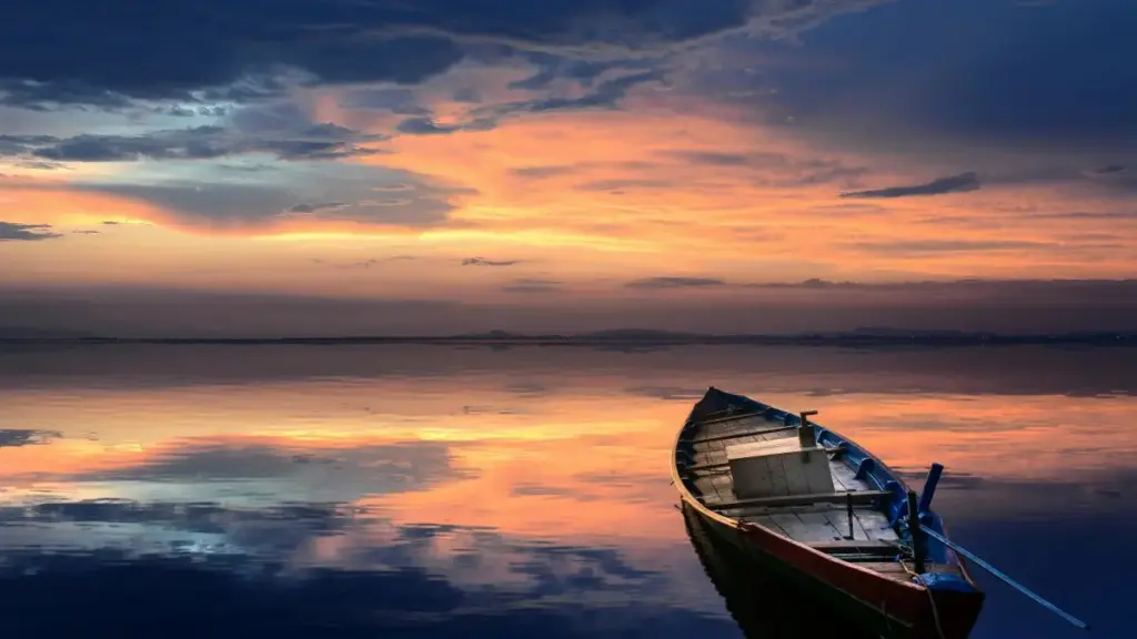 မြန်မာပြည်က creator တွေအတွက် YouTube မှာ Bangladesh ဖက်ရှင်ဘရန်းတွေကို လက်တွေ့ပေါ့ပါး ဆက်သွယ်ပြီး lookbook ပဲချင်၊ collaboration ရယူဖို့ လုပ်ဆောင်ရမယ့် အဆင့်ပိုင်းနည်းလမ်းများ။