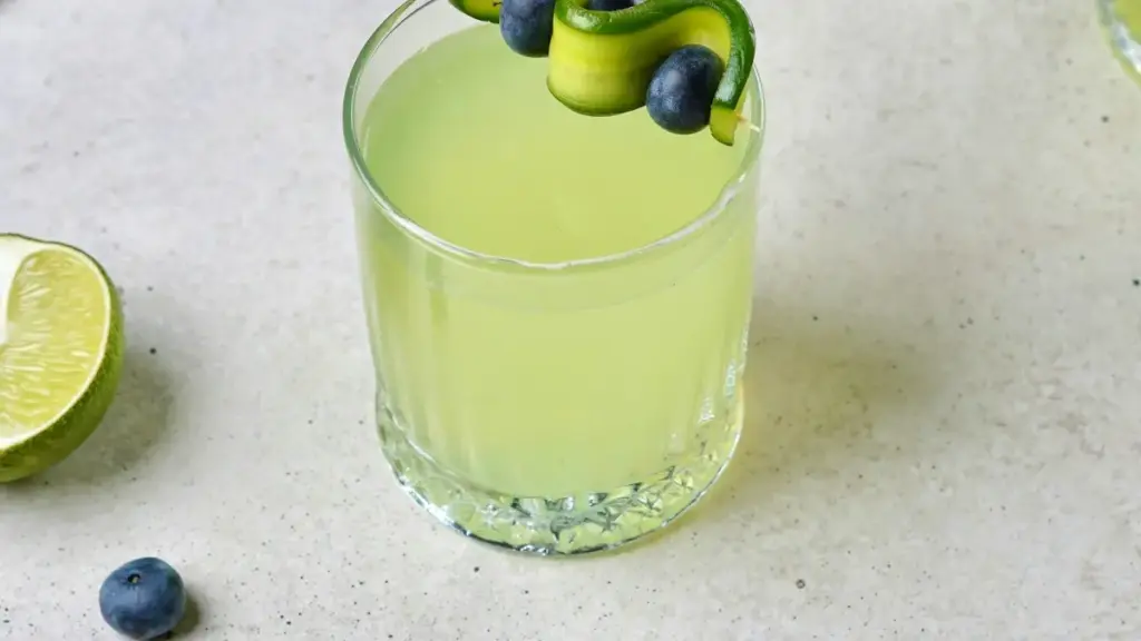 Qatar brand တွေကို KakaoTalk မှတဆင့် contact လုပ်ပြီး short-form branded video တွေလုပ်နည်း၊ practical နည်းလမ်းတွေ၊ pitch template နဲ့ platform insight များကို မြန်မာစာနဲ့ ရှင်းလင်းပေးထားပါသည်။