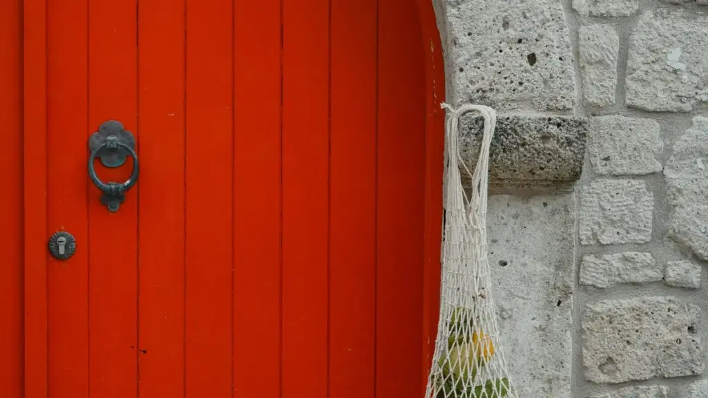 Myanmar creators တွေအတွက် ShareChat မှတဆင့် Serbia ဘရန်းတွေကို contact လုပ်နည်း၊ localize ပြောနည်း၊ campaign ပို့ဆောင်နည်းတွေကို လက်တွေ့ကျပြီး ဖော်ပြထားပါတယ်။