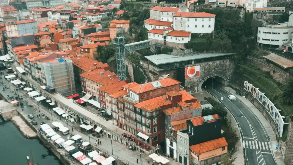 Myanmar creators များအတွက် Twitch မှာ Vietnam ဘရန်းတွေကို လက်ခံရရှိဖို့ အသုံးဝင်တဲ့ လက်တွေ့ဗဟုသုတ၊ သုံးသပ်ချက်၊ နမူနာလုပ်နည်းများ။