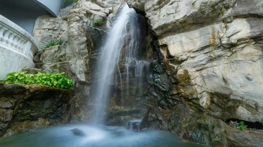 ကမ္ဘောဒီးယား Twitch ပလက်ဖောင်းတွေထဲက creator တွေကို မြန်မာ advertiser များအတွက် သုံးသပ်ချက်၊ ရှာနည်း၊ outreach စီးရီးနဲ့ limited edition drops လုပ်ဖို့ လက်ဆောင်စီမံချက်များ။